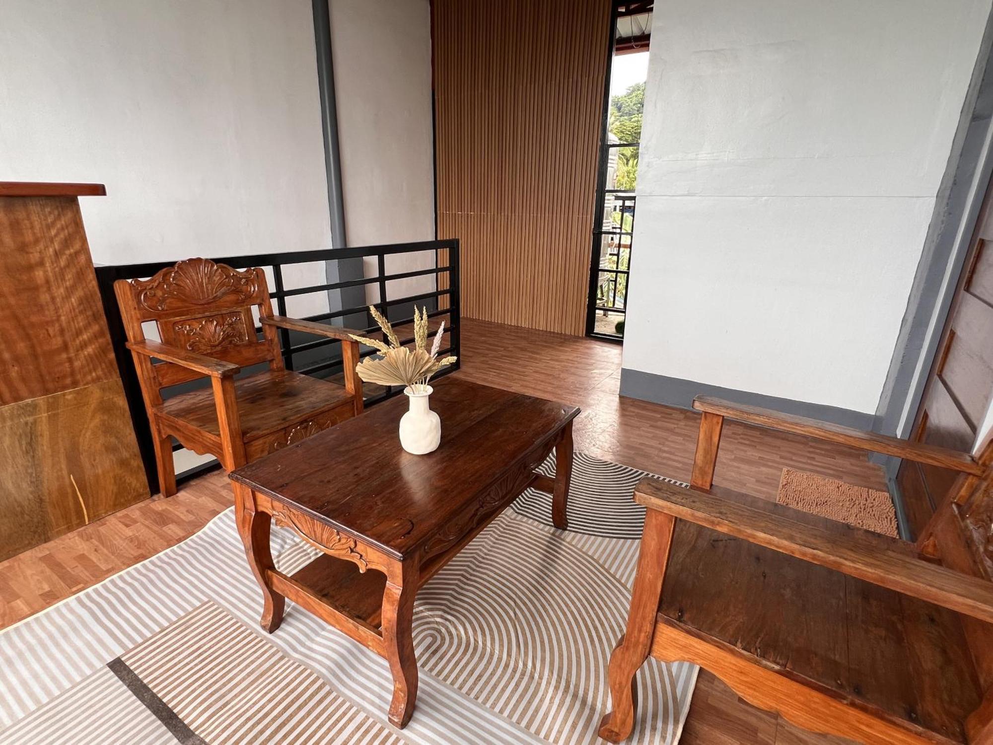 Eighty8 Tourist Inn Coron Luaran gambar