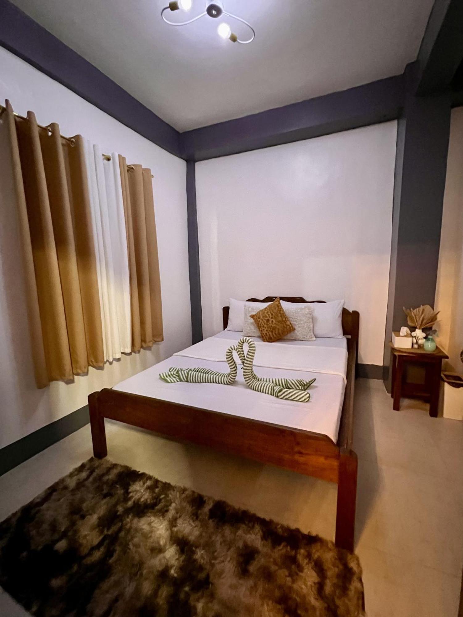 Eighty8 Tourist Inn Coron Luaran gambar